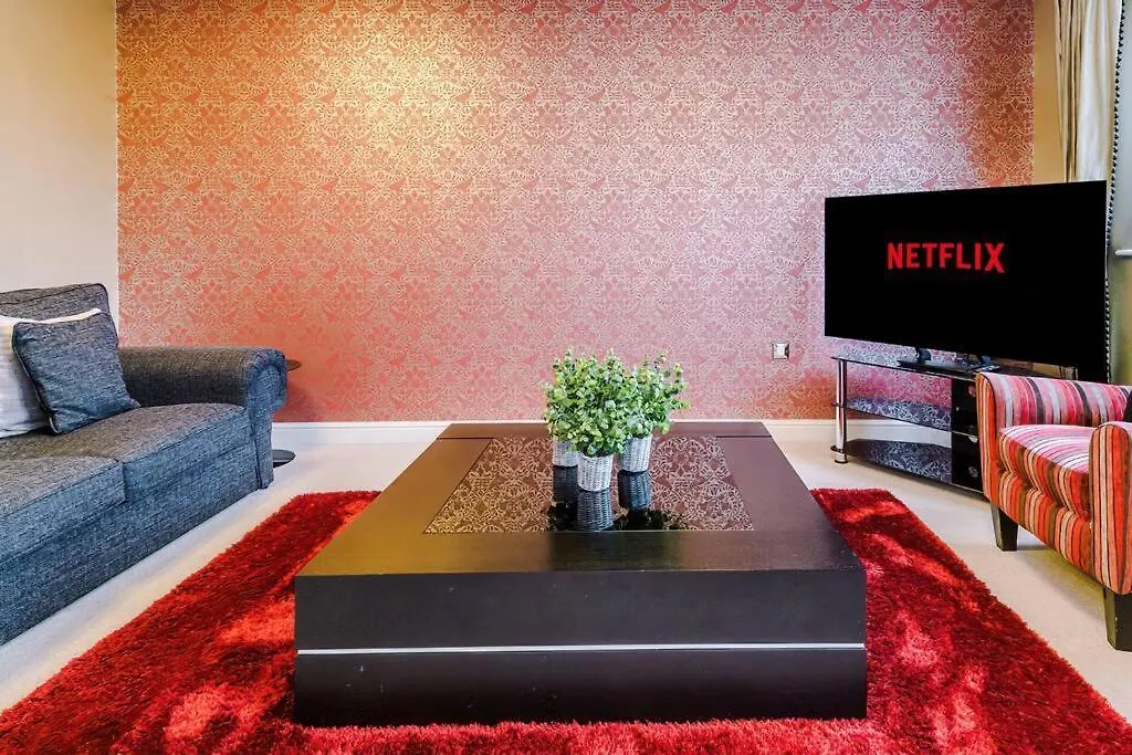 Stylish Townhouse Chester City Centre With Parking 0*,  United Kingdom