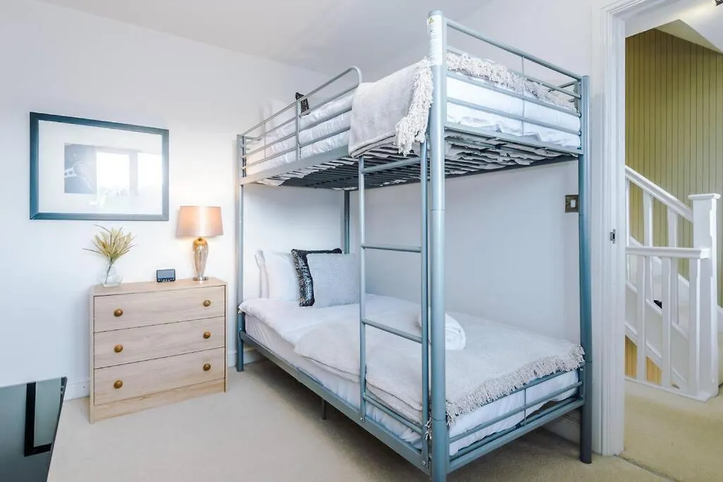 Holiday home Stylish Townhouse Chester City Centre With Parking