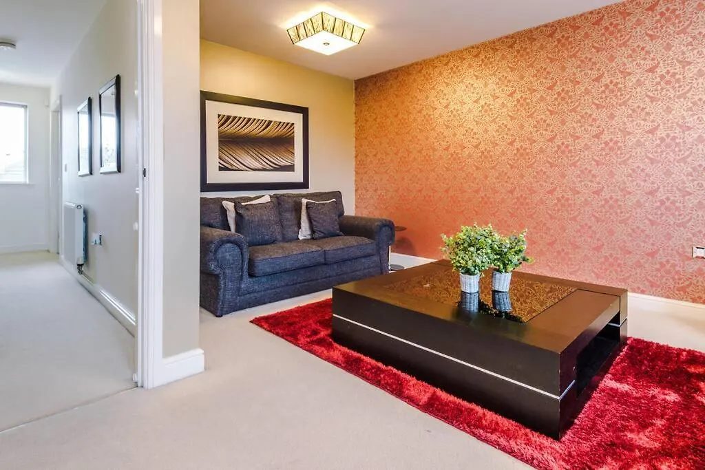 Stylish Townhouse Chester City Centre With Parking Holiday home