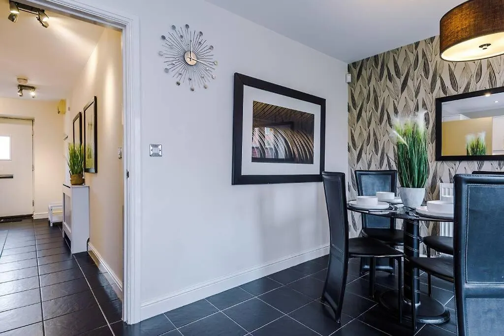 Holiday home Stylish Townhouse Chester City Centre With Parking