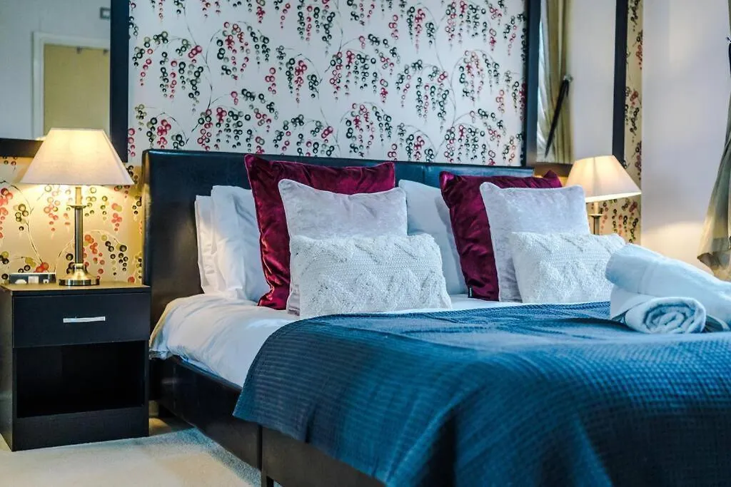 Stylish Townhouse Chester City Centre With Parking Holiday home